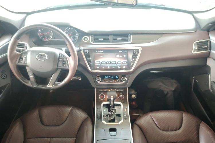 Used Land X7 2015 2.0T Panoramic Prestige Edition Interior 2