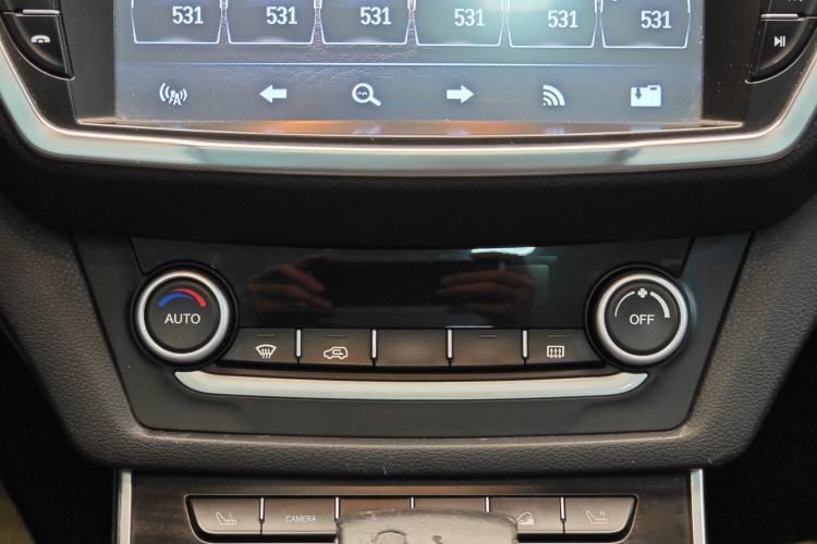 Used Land X7 2015 2.0T Panoramic Flagship Edition Interior 7