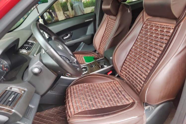 Used Land X7 2015 2.0T Panoramic Prestige Edition Left Front Seat