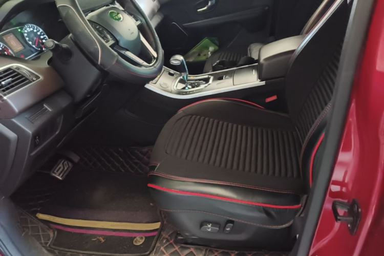 Used Land X7 2015 2.0T Panoramic Prestige Edition Left Front Seat