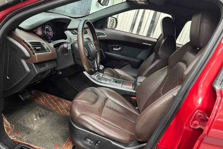 Used Land X7 2015 2.0T Panoramic Prestige Edition Left Front Seat