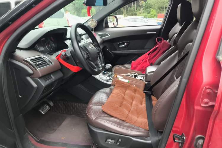 Used Land X7 2015 2.0T Panoramic Prestige Edition Left Front Seat