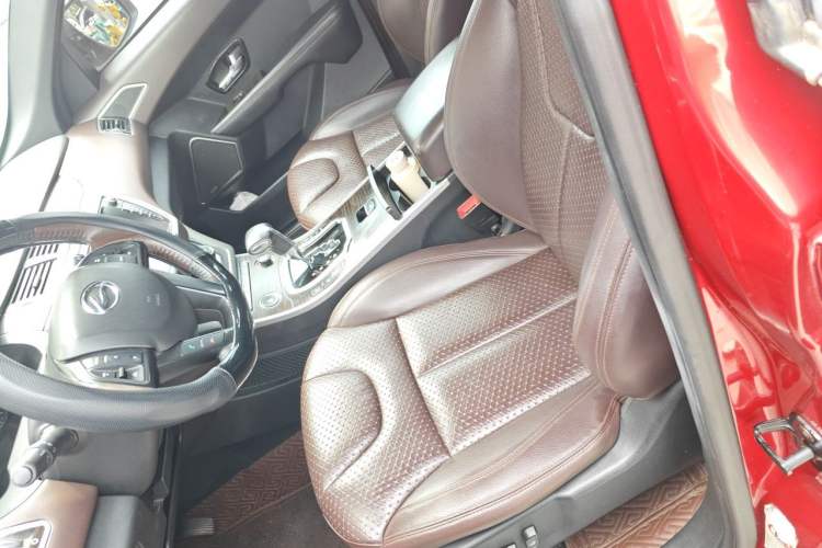 Used Land X7 2015 2.0T Panoramic Prestige Edition Left Front Seat