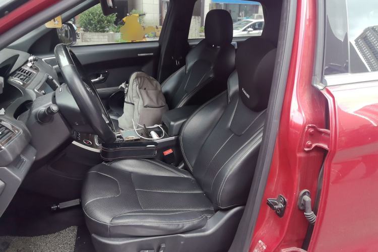 Used Land X7 2015 2.0T Panoramic Prestige Edition Left Front Seat