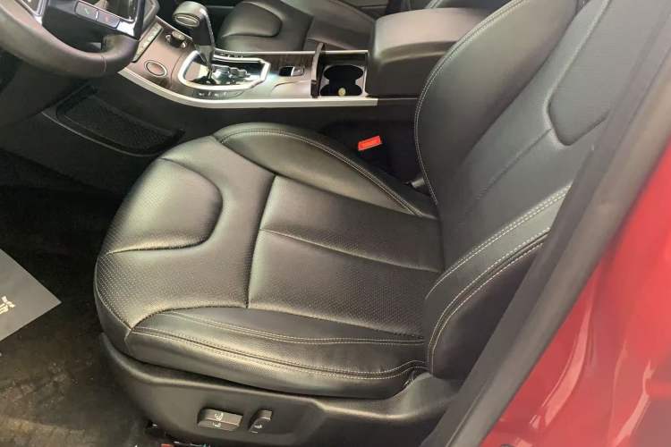 Used Land X7 2015 2.0T Panoramic Prestige Edition Left Front Seat