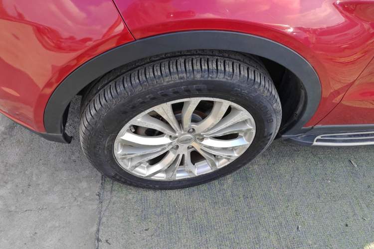 Used Land X7 2015 2.0T Panoramic Luxury Edition Left Front Wheel Hub
