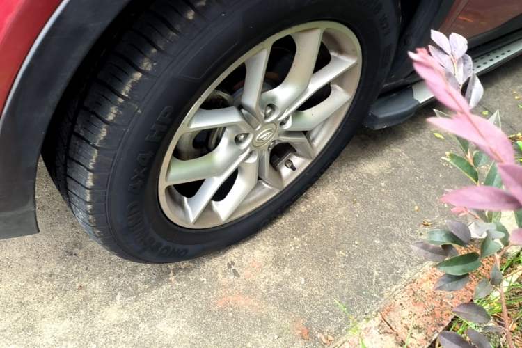 Used Land X7 2015 2.0T Panoramic Luxury Edition Left Front Wheel Hub