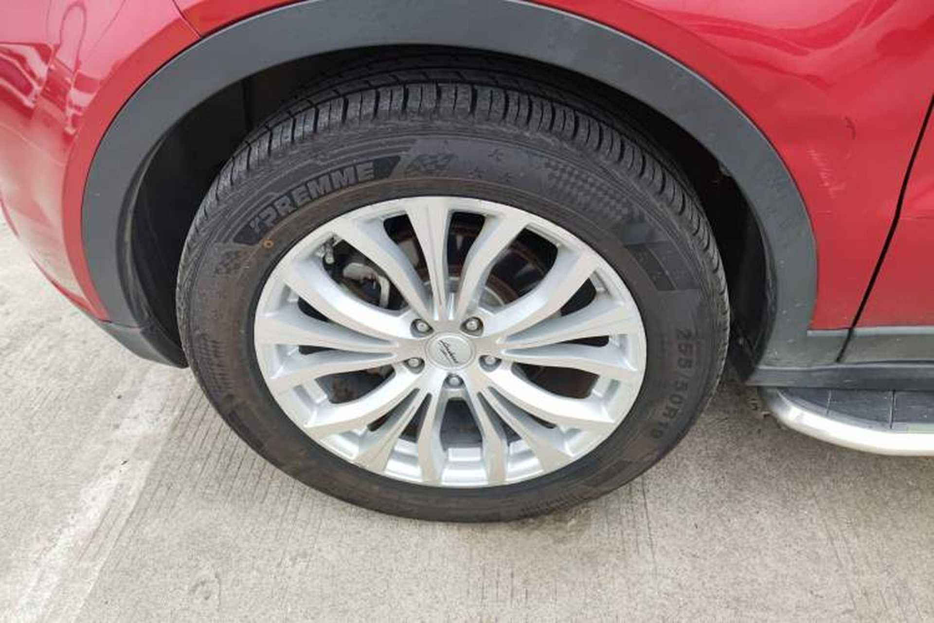 Used Land X7 2015 2.0T Panoramic Prestige Edition Left Front Wheel Hub