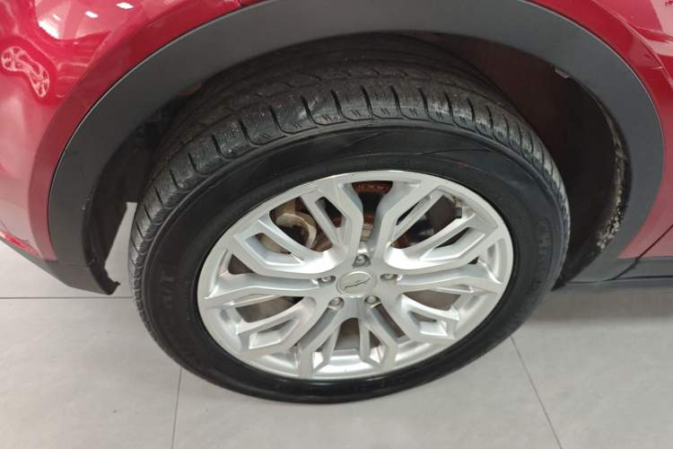 Used Land X7 2015 2.0T Panoramic Prestige Edition Left Front Wheel Hub