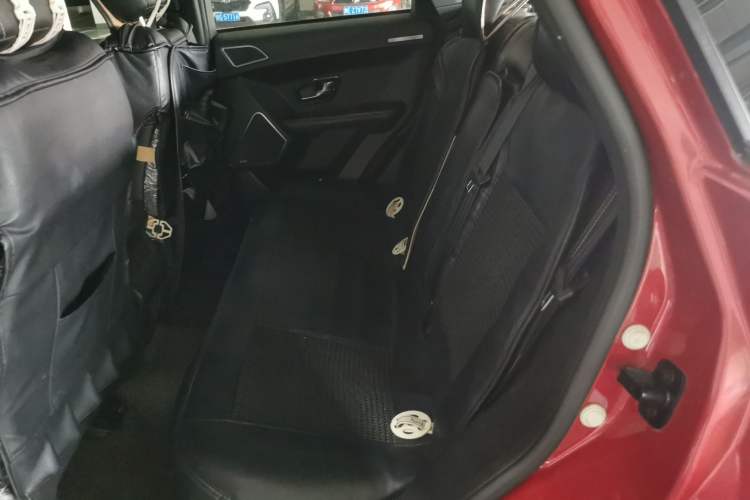 Used Land X7 2015 2.0T Panoramic Prestige Edition Left Rear Seat
