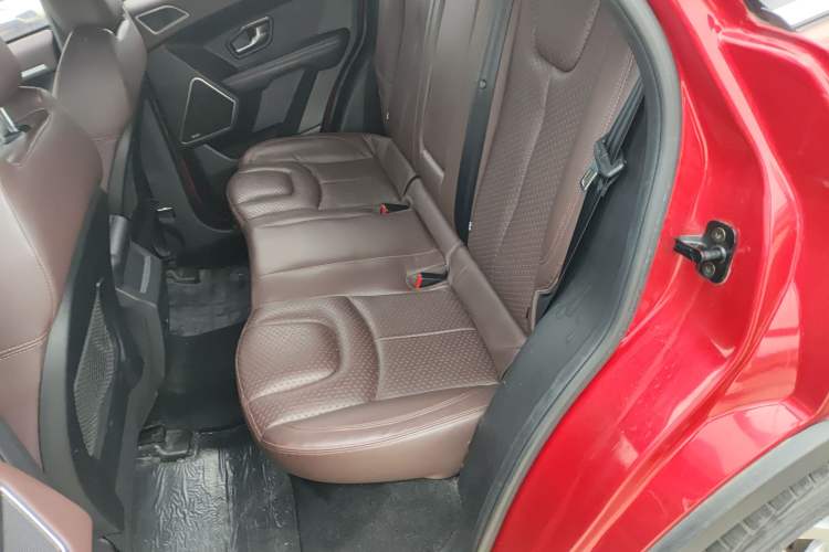 Used Land X7 2015 2.0T Panoramic Prestige Edition Left Rear Seat
