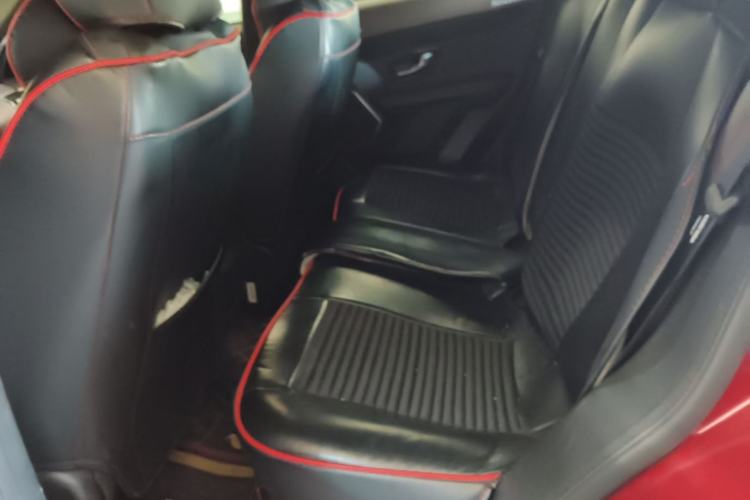Used Land X7 2015 2.0T Panoramic Prestige Edition Left Rear Seat