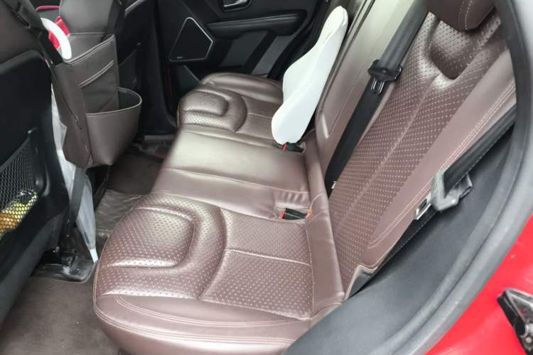 Used Land X7 2015 2.0T Panoramic Prestige Edition Left Rear Seat
