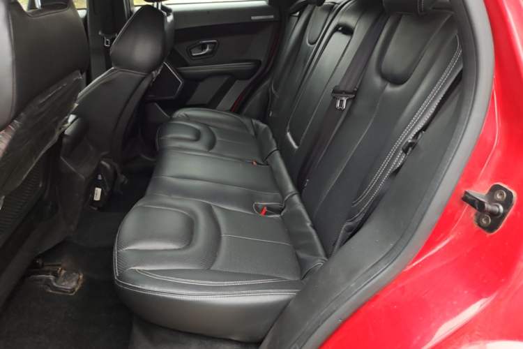 Used Land X7 2015 2.0T Panoramic Prestige Edition Left Rear Seat