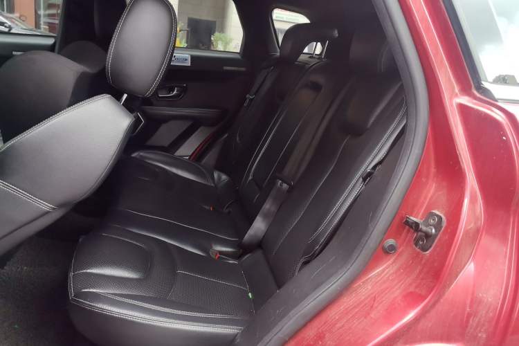 Used Land X7 2015 2.0T Panoramic Prestige Edition Left Rear Seat