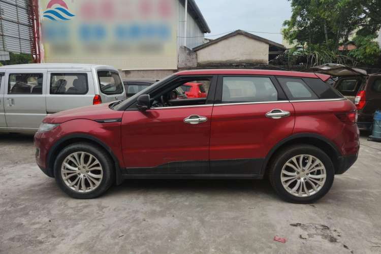Used Land X7 2015 2.0T Panoramic Prestige Edition Left Side