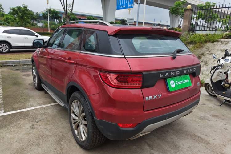 Used Land X7 2015 2.0T Panoramic Prestige Edition Rear Left 45 Deg