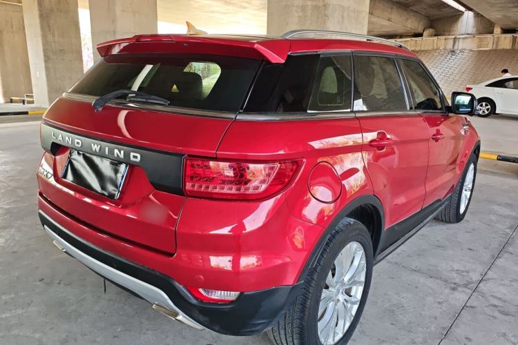 Used Land X7 2015 2.0T Panoramic Prestige Edition Rear Right 45 Deg