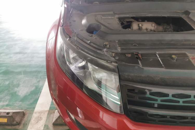 Used Land X7 2015 2.0T Panoramic Prestige Edition Right Front Headlight