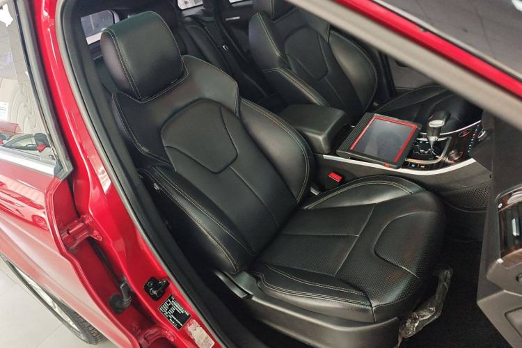Used Land X7 2015 2.0T Panoramic Prestige Edition Right Front Seat