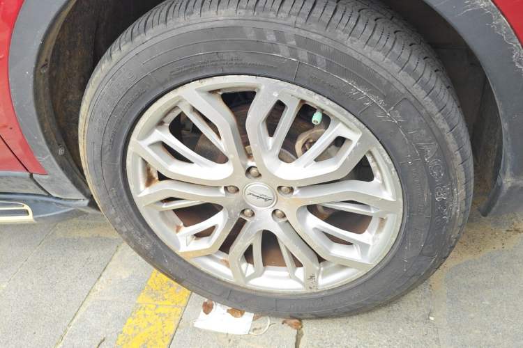 Used Land X7 2015 2.0T Panoramic Prestige Edition Right Front Wheel Hub