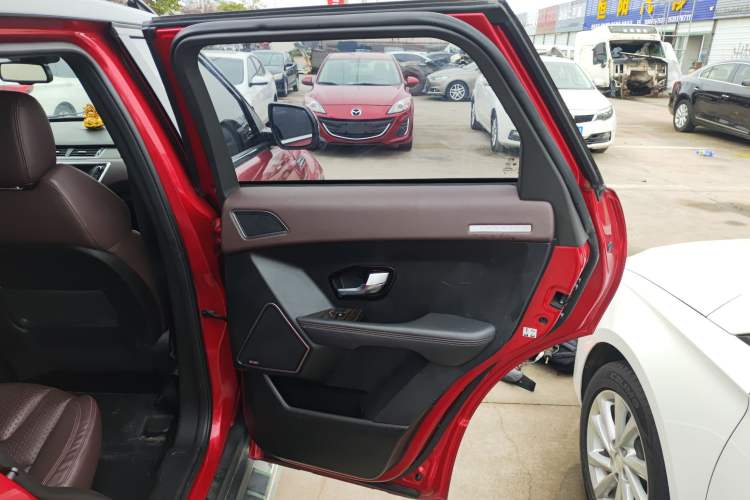 Used Land X7 2015 2.0T Panoramic Prestige Edition Right Rear Door Interior