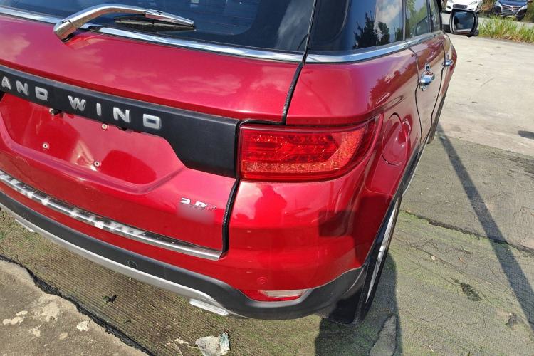 Used Land X7 2015 2.0T Panoramic Luxury Edition Right Rear Taillight