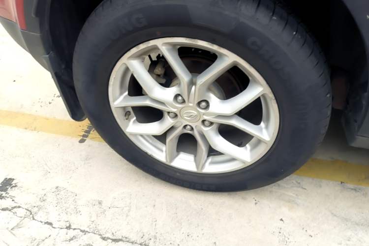 Used Land X7 2015 2.0T Panoramic Luxury Edition Right Rear Wheel Hub