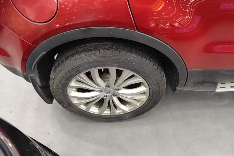 Used Land X7 2015 2.0T Panoramic Flagship Edition Right Rear Wheel Hub