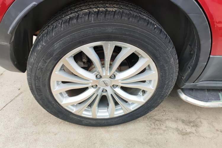 Used Land X7 2015 2.0T Panoramic Prestige Edition Right Rear Wheel Hub