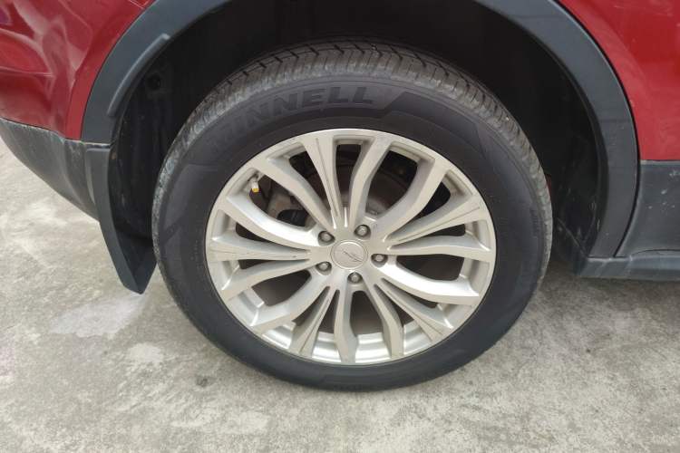 Used Land X7 2015 2.0T Panoramic Prestige Edition Right Rear Wheel Hub