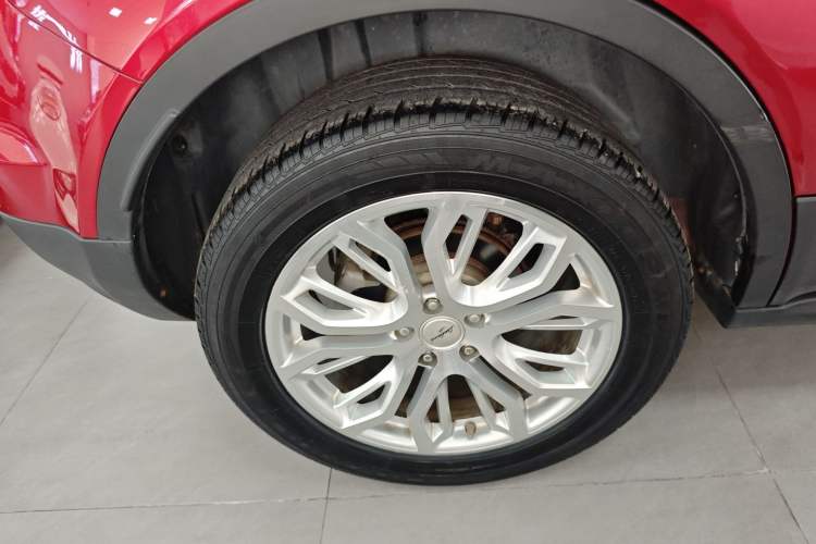 Used Land X7 2015 2.0T Panoramic Prestige Edition Right Rear Wheel Hub