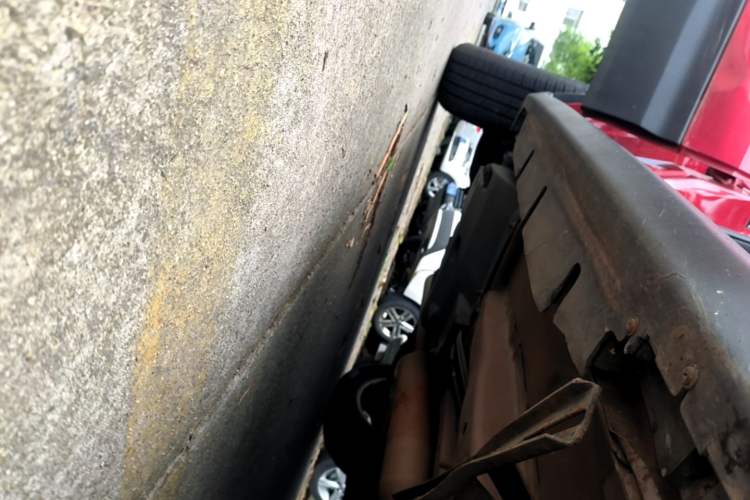 Used Land X7 2015 2.0T Panoramic Luxury Edition Right Side Sill