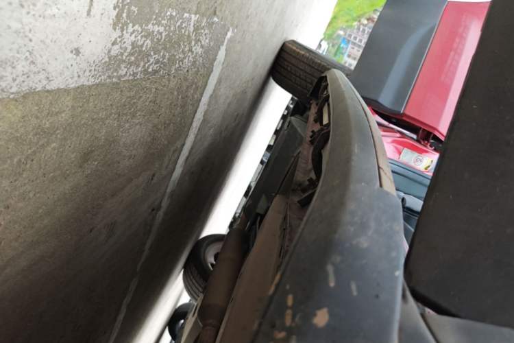 Used Land X7 2015 2.0T Panoramic Prestige Edition Right Side Sill