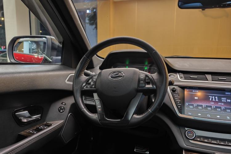 Used Land X7 2015 2.0T Panoramic Flagship Edition Steering Wheel
