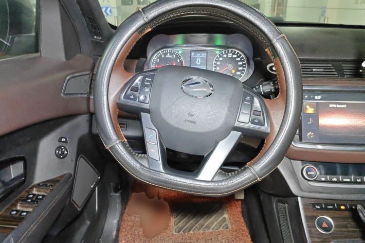 Used Land X7 2015 2.0T Panoramic Prestige Edition Steering Wheel