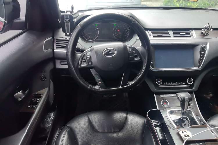 Used Land X7 2015 2.0T Panoramic Prestige Edition Steering Wheel
