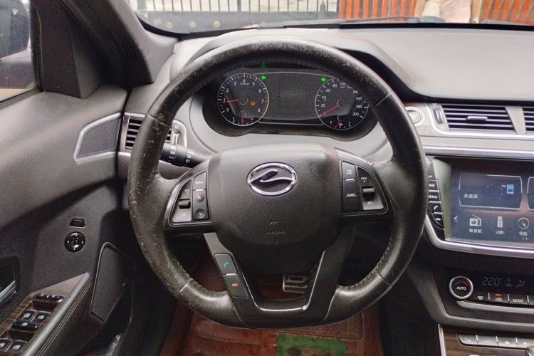 Used Land X7 2015 2.0T Panoramic Flagship Edition Steering Wheel