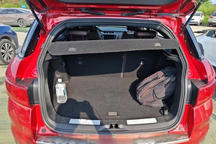 Used Land X7 2015 2.0T Panoramic Luxury Edition Trunk