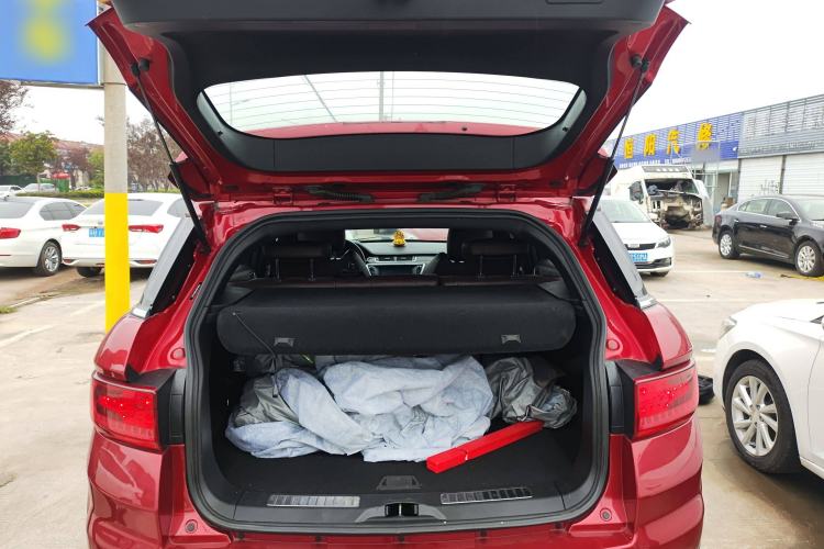 Used Land X7 2015 2.0T Panoramic Prestige Edition Trunk