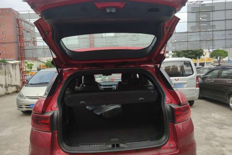 Used Land X7 2015 2.0T Panoramic Prestige Edition Trunk