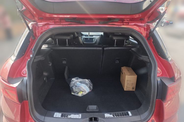 Used Land X7 2015 2.0T Panoramic Prestige Edition Trunk