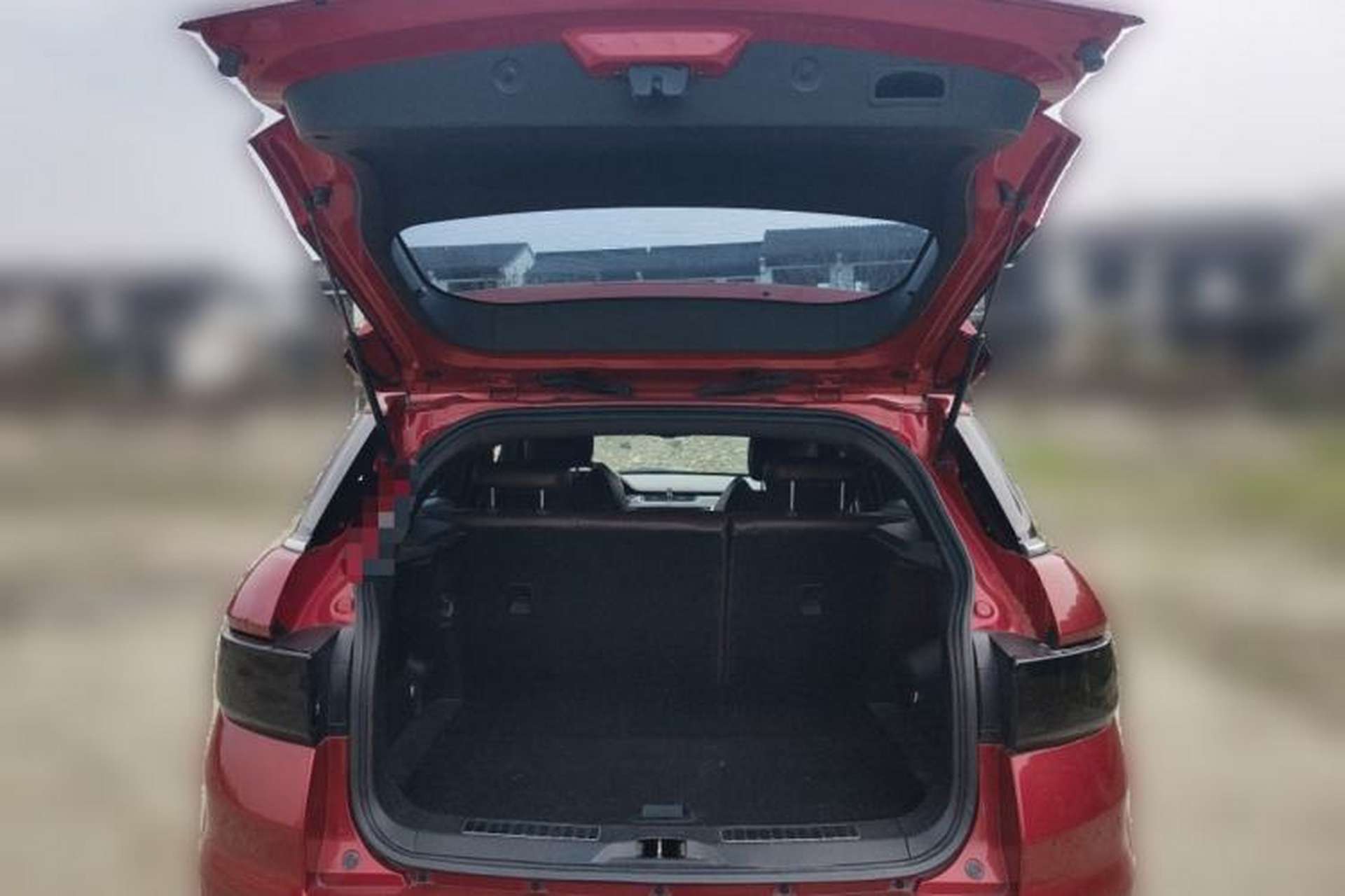 Used Land X7 2015 2.0T Panoramic Prestige Edition Trunk