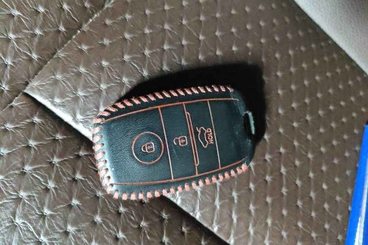 Used Land X7 2015 2.0T Panoramic Prestige Edition Vehicle Key