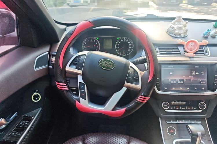 Used Land X7 2015 2.0T Panoramic Prestige Edition Steering Wheel