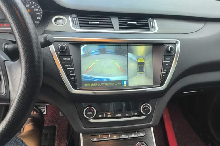 Used Land X7 2015 2.0T Panoramic Prestige Edition Audio And AC Panel