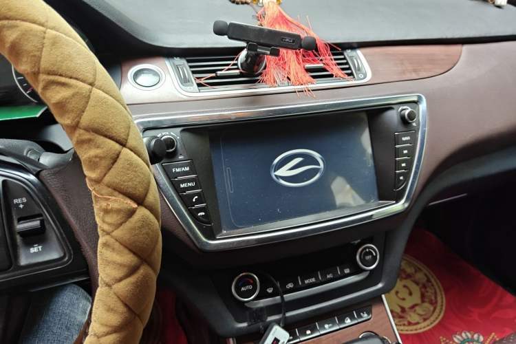 Used Land X7 2015 2.0T Panoramic Prestige Edition Audio And AC Panel