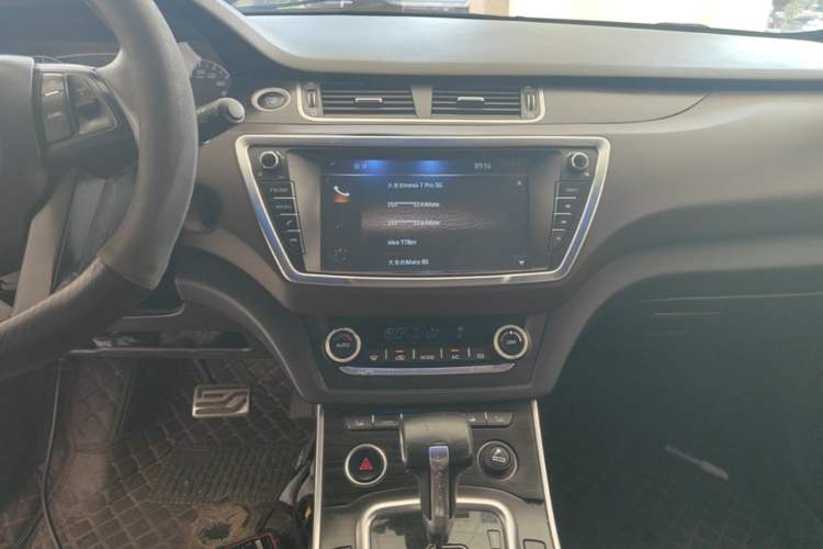 Used Land X7 2015 2.0T Panoramic Prestige Edition Audio And AC Panel