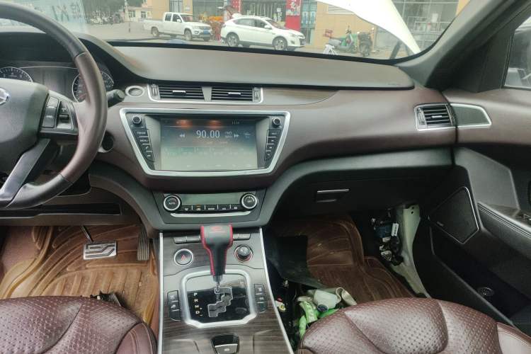 Used Land X7 2015 2.0T Panoramic Prestige Edition Audio And AC Panel