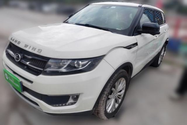Used Land X7 2015 2.0T Panoramic Prestige Edition